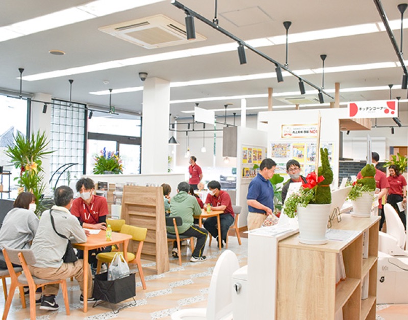 株式会社ナイスリフォームの店内